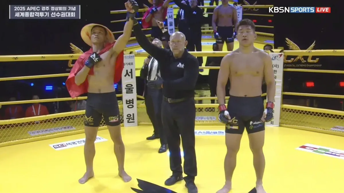 Phạm Công Minh đưa lá cờ Việt Nam bay cao tại sự kiện World MMA Competition- Ảnh 2.
