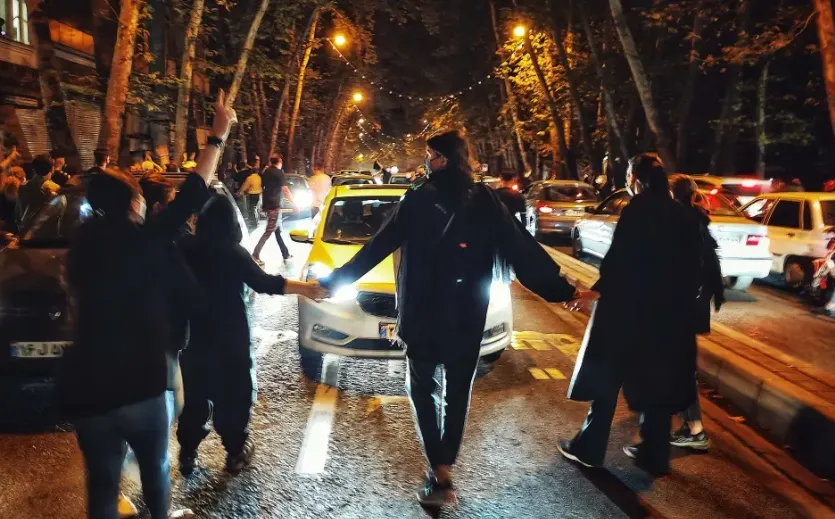 Liên hợp quốc cáo buộc Iran gia tăng đàn áp, bắt giữ sau cuộc chiến 12 ngày với Israel - Ảnh 1.