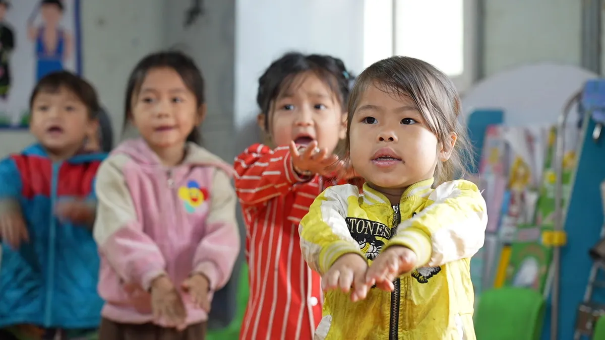 Co ro trong giá lạnh, học trò Xúa Do vẫn miệt mài đến lớp- Ảnh 5.