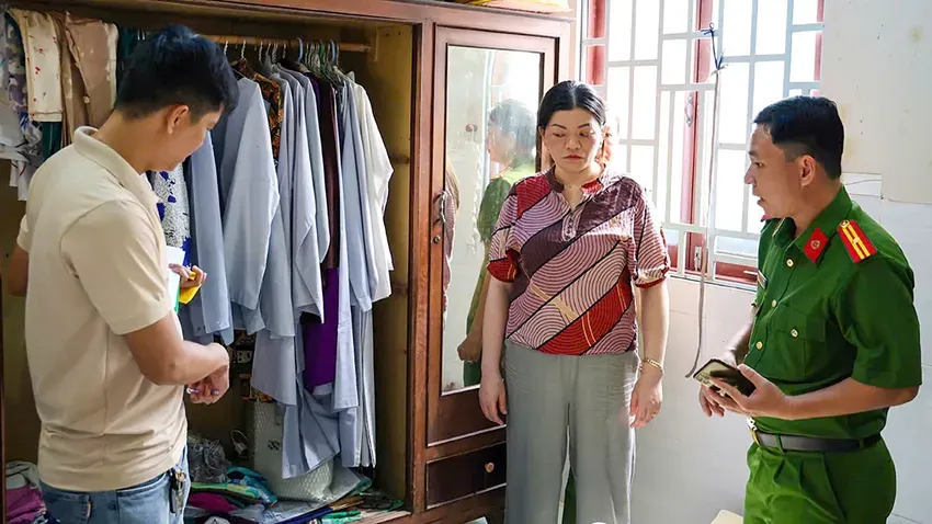 Dọn dẹp nhà giúp cô chồng, cháu dâu trộm 500 triệu đồng và 10 cây vàng - Ảnh 1.