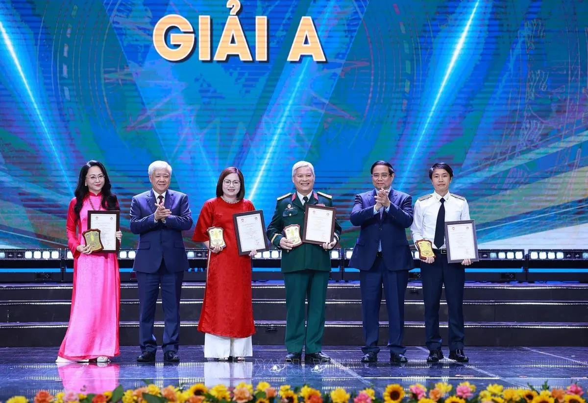 Đài THVN nhận giải A tại Lễ trao giải báo chí Toàn quốc Phòng chống tham nhũng, lãng phí, tiêu cực lần thứ 5 - Ảnh 2.