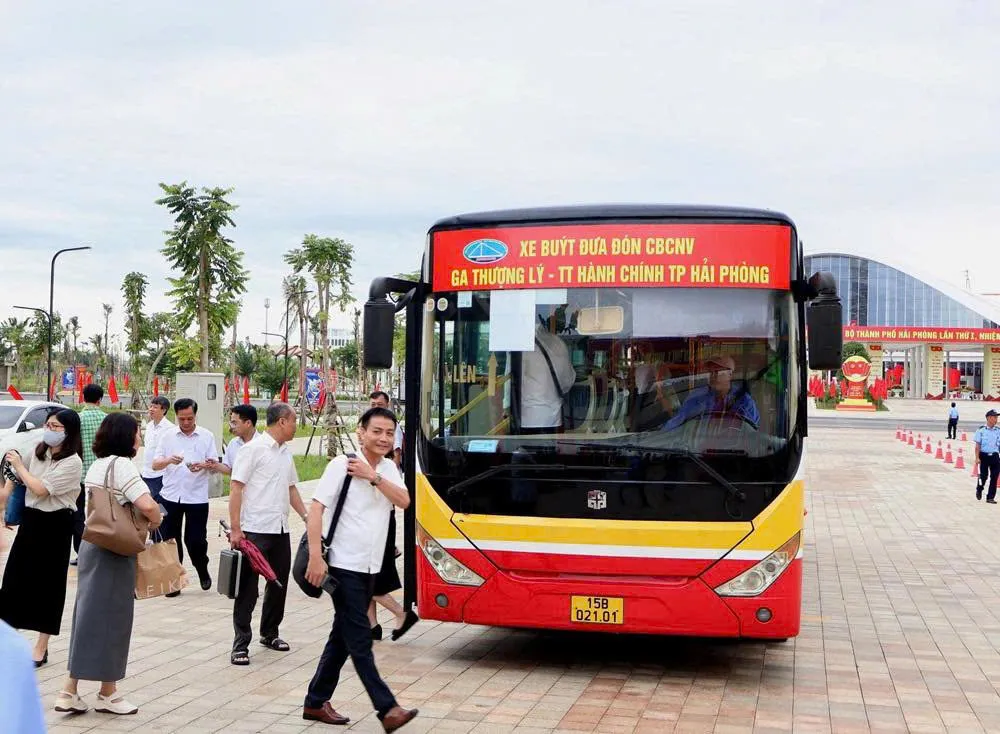 Tàu Hải Dương - Hải Phòng giảm giá vé tháng gần 50% - Ảnh 2.