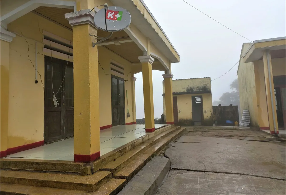 Đà Nẵng: Điểm trường 1 tỷ đồng vừa khánh thành 3 tháng đã nứt toác, nguy cơ đổ sập - Ảnh 3.