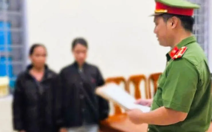 Hai phụ nữ bị khởi tố. 