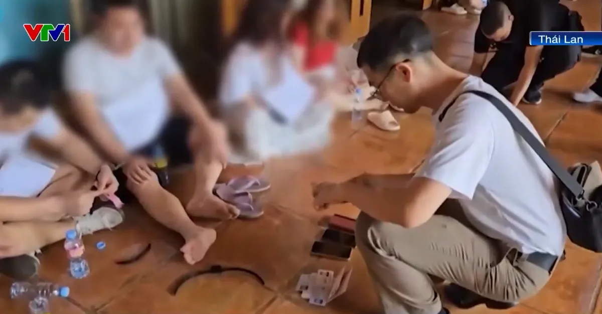 Thái Lan đột kích tổng đài điện thoại lừa đảo, bắt giữ 20 người quốc tịch Trung Quốc - Ảnh 1.