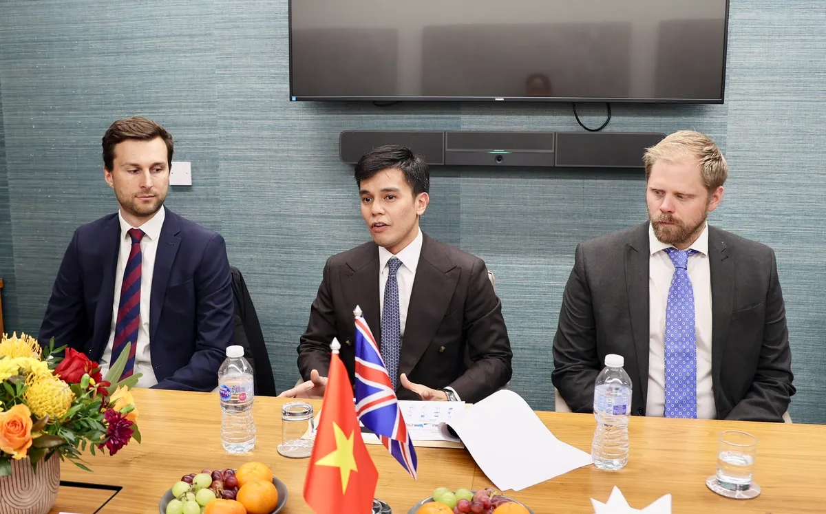 Tăng cường hợp tác với doanh nghiệp Anh về fintech, xác thực danh tính sinh trắc học và thiết kế công trình - Ảnh 3.