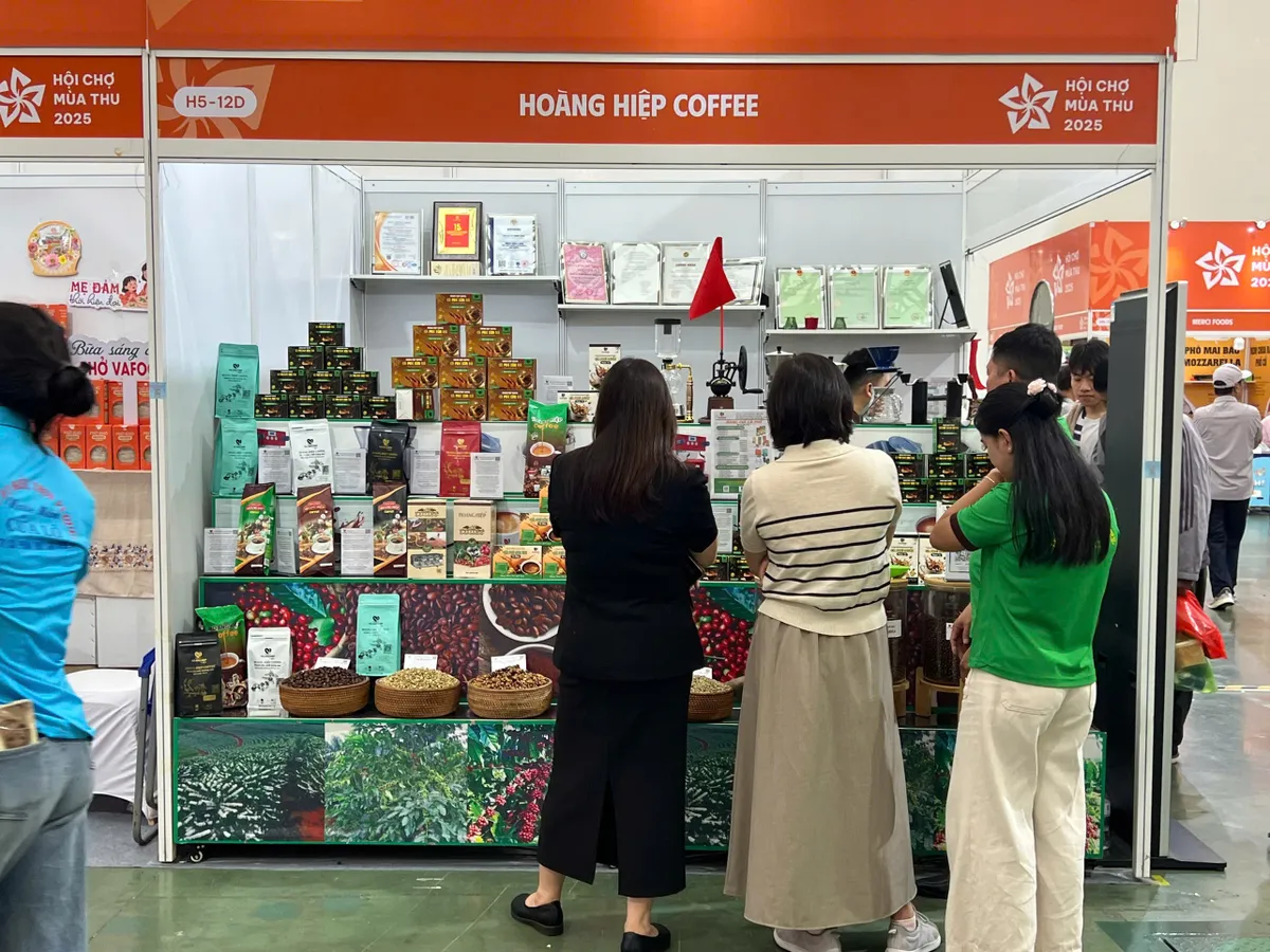 Khám phá ẩm thực ba miền tại Hội chợ mùa Thu - Ảnh 5.