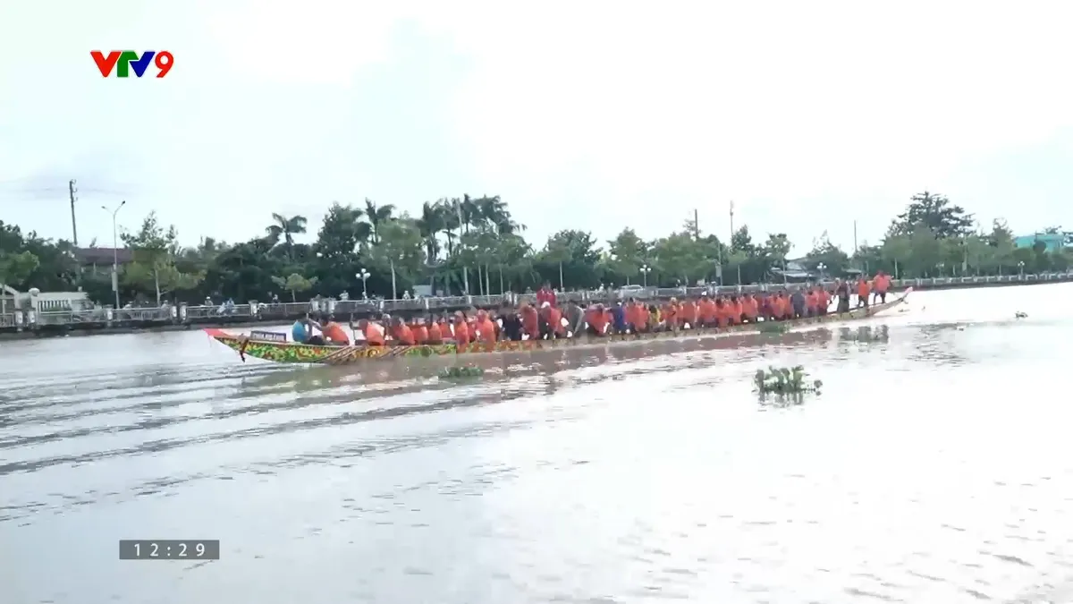 0211-PNHN- .00_27_50_19.Still641.jpg