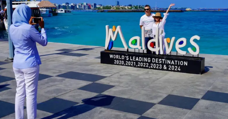 Maldives trở thành quốc gia duy nhất cấm hút thuốc lá theo thế hệ - Ảnh 1.