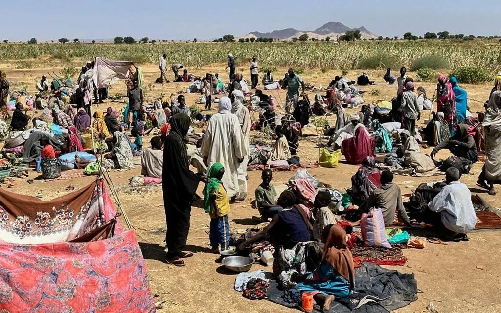 Người dân phải sơ tán khỏi el-Fasher tại một trại tị nạn tại Tawila, khu vực Darfur, Sudan, ngày 31/10/2025 (Ảnh: AP)