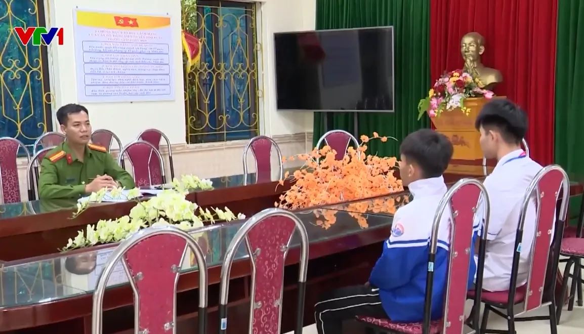 Bạo lực học đường: Để thanh thiếu niên không vi phạm pháp luật - Ảnh 2.