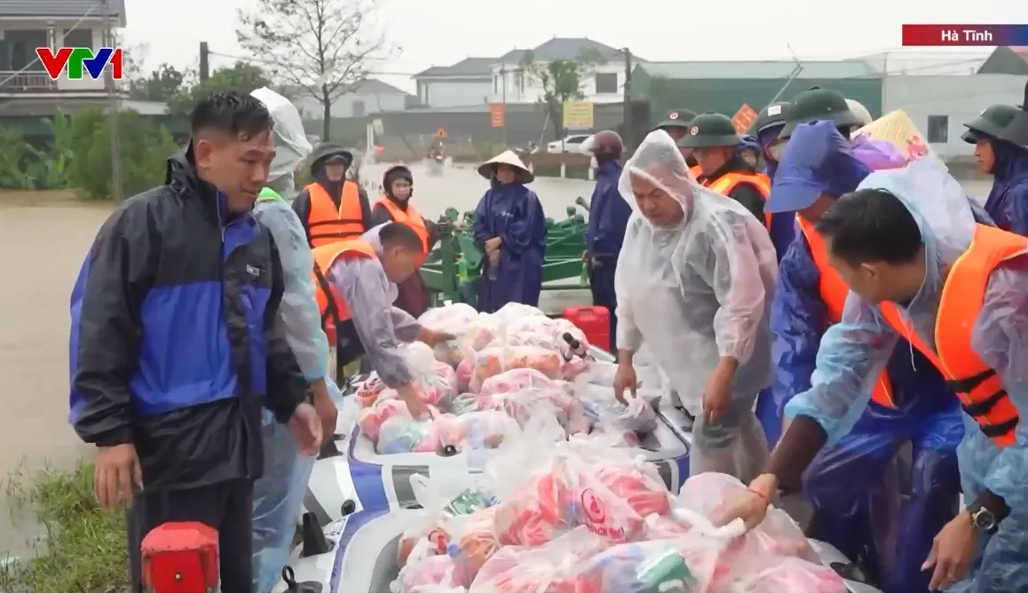 Mưa lớn kéo dài, hơn 4.600 hộ dân Hà Tĩnh bị ngập lụt- Ảnh 3. Mưa lớn kéo dài, hơn 4.600 hộ dân Hà Tĩnh bị ngập lụt- Ảnh 3.