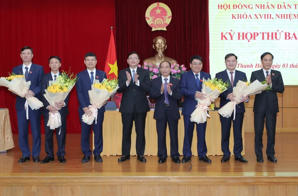 Bầu bổ sung Phó Chủ tịch UBND tỉnh, Ủy viên UBND tỉnh và Trưởng Ban của HĐND tỉnh - Ảnh 6.