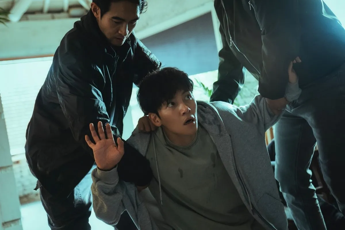 Ji Chang Wook có lặp lại thành công với “Fabricated City” bản truyền hình? - Ảnh 1.