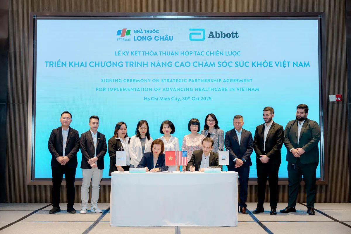 Long Ch&acirc;u v&agrave; tập đo&agrave;n Abbott k&yacute; kết hợp t&aacute;c chiến lược, hướng đến mục ti&ecirc;u "n&acirc;ng cao chăm s&oacute;c sức khỏe Việt Nam"- Ảnh 1.