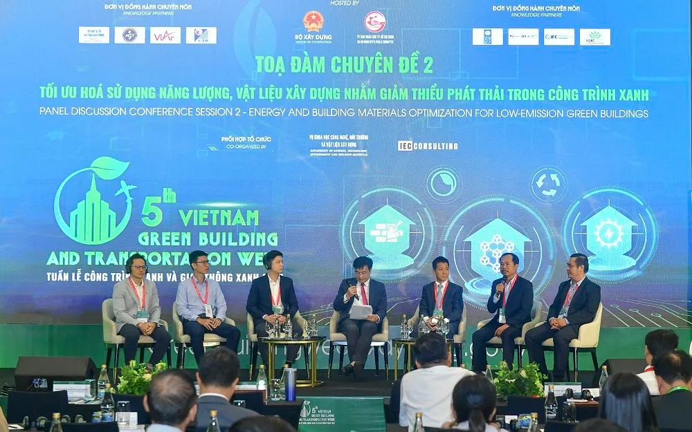 Tọa đàm chuyên đề tại Tuần lễ Công trình xanh và giao thông xanh Việt Nam năm 2025 