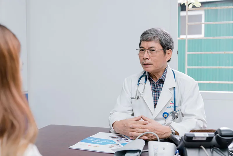 Kh&aacute;m v&agrave; điều trị bệnh Dị ứng - Miễn dịch c&ugrave;ng chuy&ecirc;n gia h&agrave;ng đầu: PGS.TS Nguyễn Văn Đo&agrave;n - Ảnh 1.