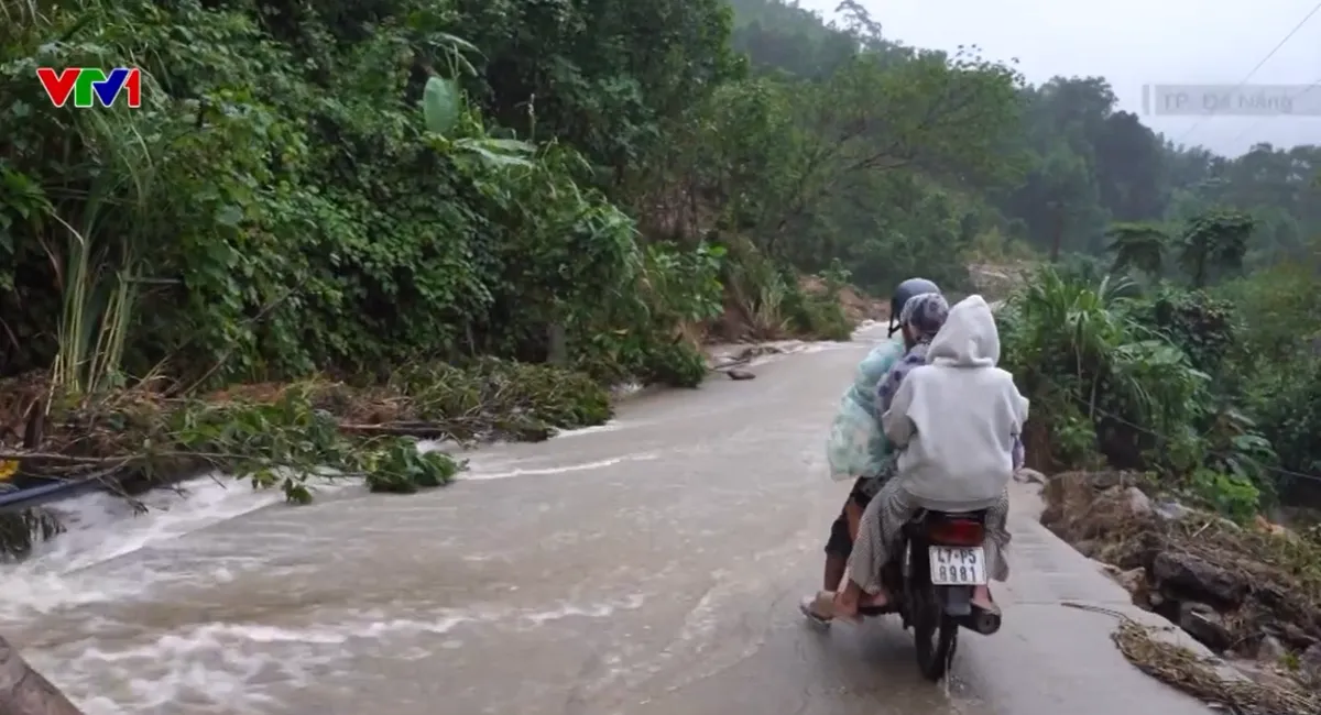 HẠ TẦNG MIỀN NÚI GẶP NHIỀU KHÓ KHĂN SAU LŨ - Ảnh 3.