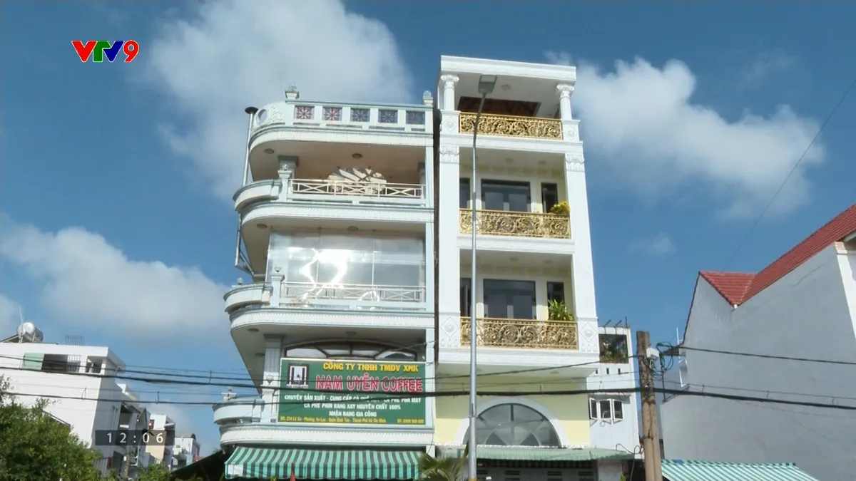 0411-PNHN-.0SUT .jpg