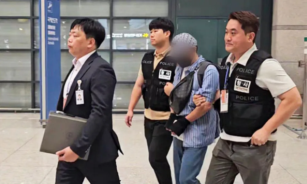 Hàn Quốc bắt 114 nghi phạm liên quan đường dây lừa đảo có căn cứ tại Campuchia - Ảnh 1.