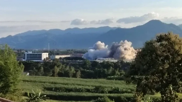 Thái Lan bắt giữ gần 1.600 người trốn khỏi trung tâm lừa đảo ở Myanmar - Ảnh 1.