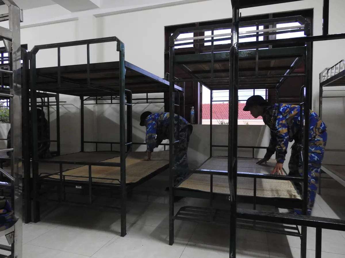 Đặc khu Trường Sa mở âu tàu, đón 3.000 ngư dân vào tránh bão Kalmaegi an toàn - Ảnh 3.