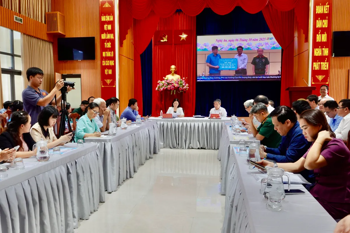 TP Hồ Chí Minh lên kế hoạch hỗ trợ đồng bào bị thiên tai khi thời tiết diễn biến ngày càng phức tạp - Ảnh 2.