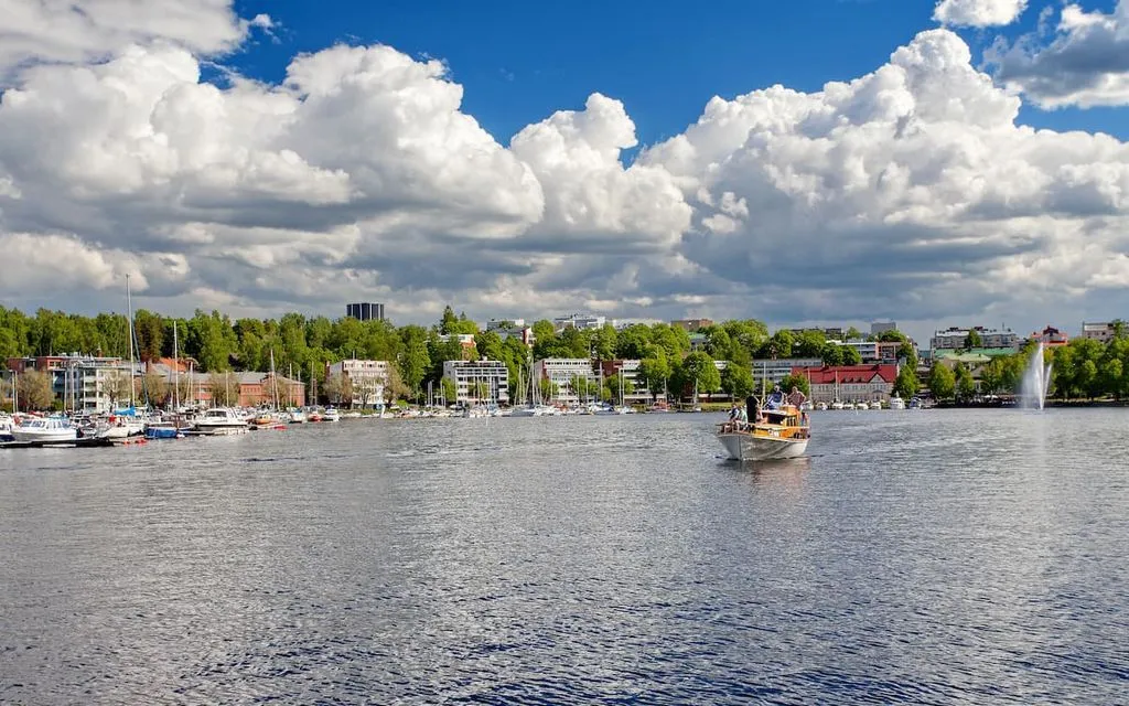 Vùng Nam Karelia nằm gần thành phố Saint Petersburg của Nga (Ảnh: Peakvisor)