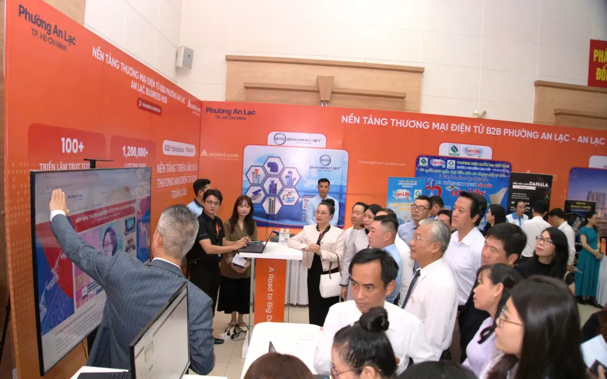 Nền tảng thương mại điện tử B2B “An Lạc Business Hub” là mô hình thương mại điện tử B2B đầu tiên ở cấp phường trên cả nước.