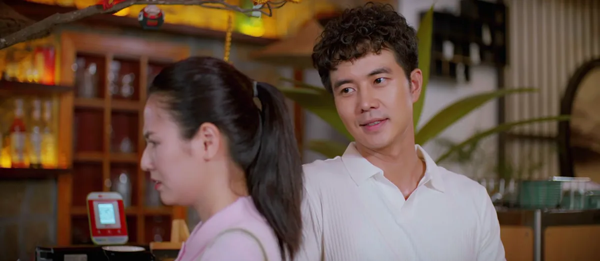 Gió ngang khoảng trời xanh - Tập 38: Mỹ Anh bắt đầu nghi ngờ chồng ngoại tình - Ảnh 11.