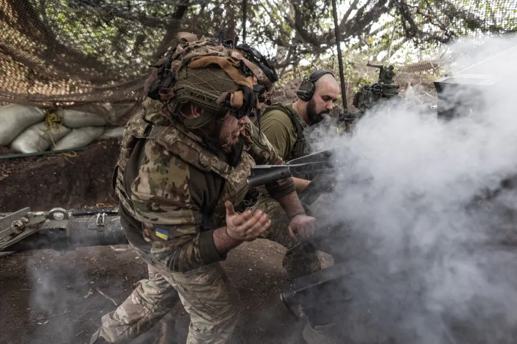 Nga và Ukraine giao tranh ác liệt tại Pokrovsk - Ảnh 1.