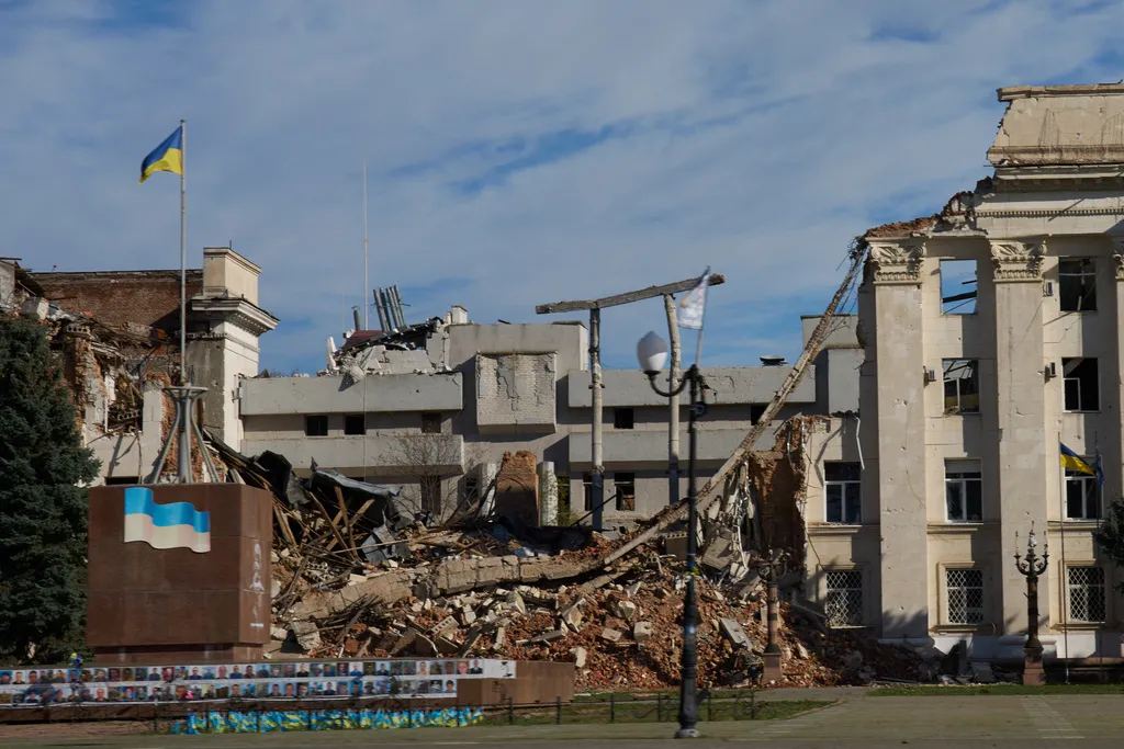 Ukraine tấn công UAV tới 1.300 km sâu vào lãnh thổ Nga- Ảnh 1.