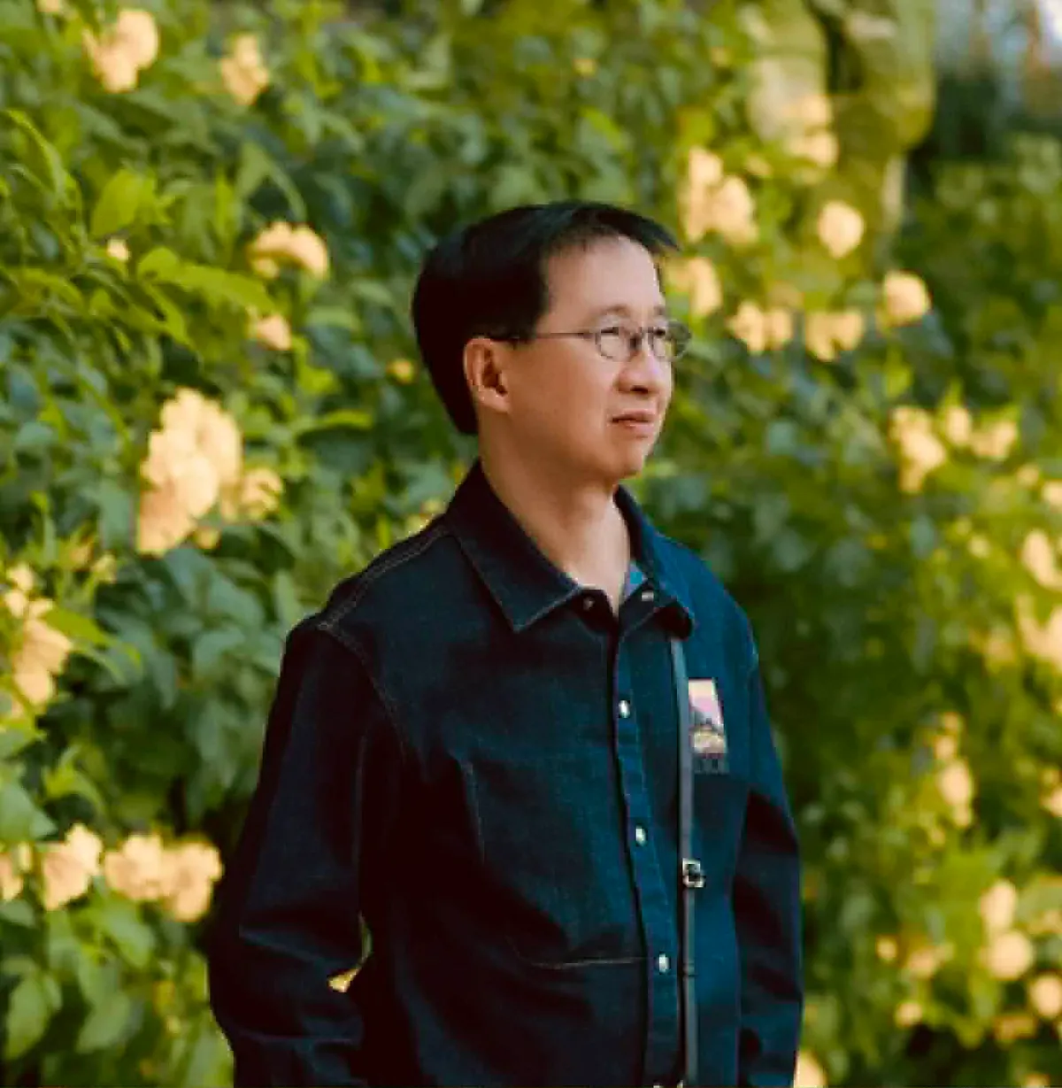 Nhạc sĩ Võ Hoài Phúc chuyển tải năng lượng tích cực trong MV mới - Ảnh 2.