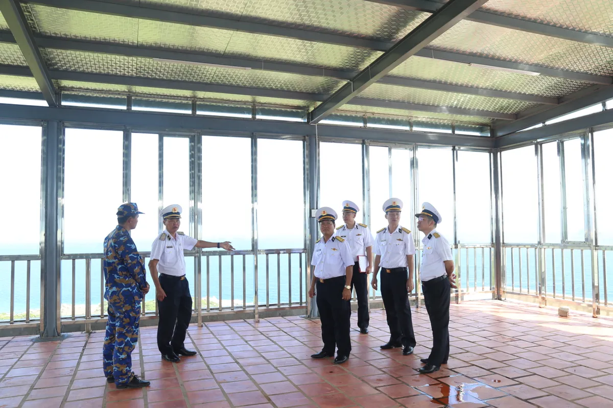 Hải quân khẩn trương triển khai công tác phòng chống bão Kalmaegi- Ảnh 7.