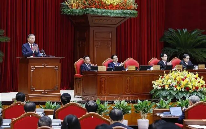 Tổng Bí thư Tô Lâm phát biểu khai mạc Hội nghị lần thứ 14 Ban Chấp hành Trung ương Đảng khóa XIII. Ảnh: TTXVN