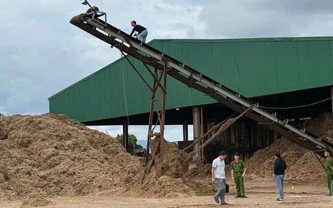 Hiện trường xảy ra vụ tai nạn lao động. (Ảnh: Nhân dân)