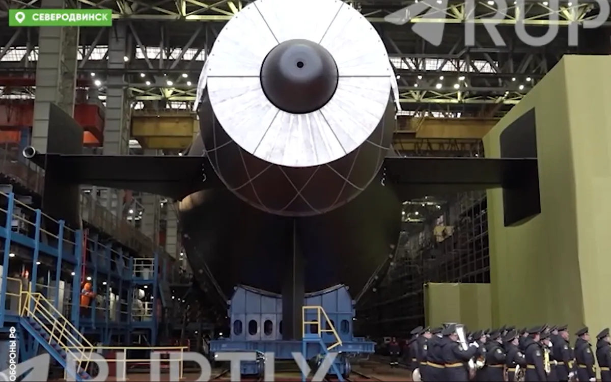 Nga tổ chức lễ ra mắt tàu ngầm hạt nhân mới mang tên "Khabarovsk" vào ngày 1/11/2025 (Ảnh: Ria Novosti)