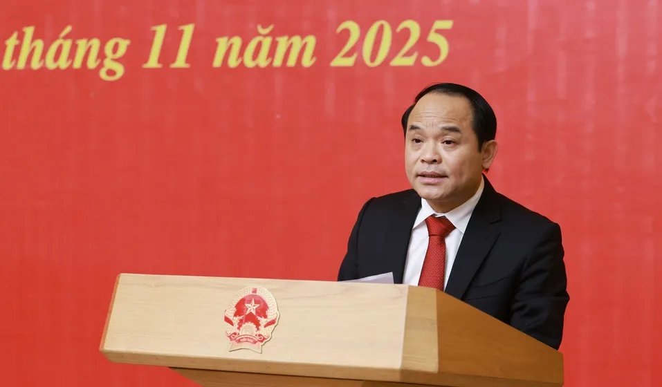 Thủ tướng trao quyết định bổ nhiệm Phó Tổng Thanh tra Thường trực Thanh tra Chính phủ - Ảnh 2.