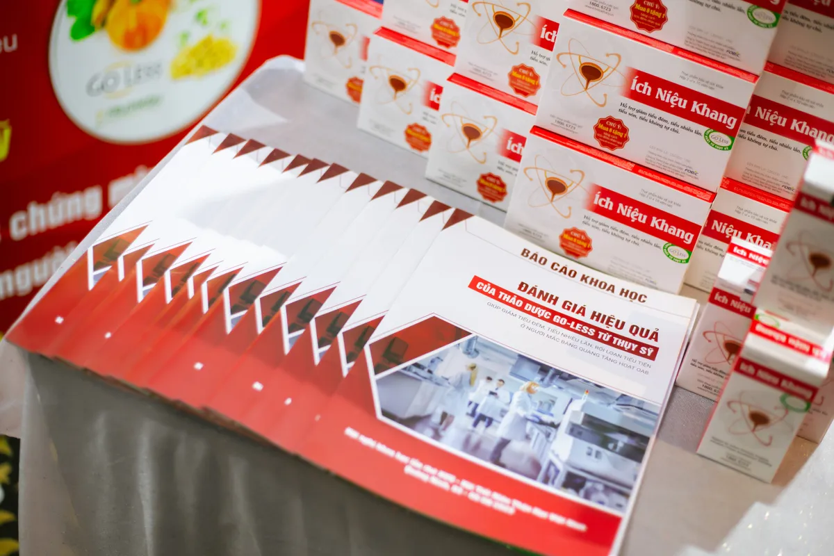 Bất ngờ “tiểu đêm 4 lần, tiểu nhiều tới chục lần” cải thiện rõ rệt nhờ Ích Niệu Khang- Ảnh 1. Bất ngờ “tiểu đêm 4 lần, tiểu nhiều tới chục lần” cải thiện rõ rệt nhờ Ích Niệu Khang- Ảnh 1.