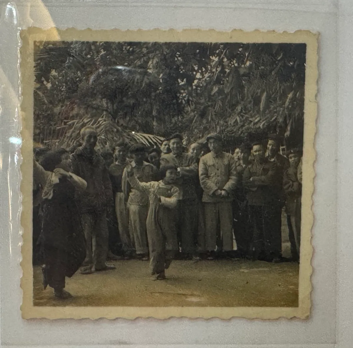 Hình ảnh, hiện vật vô giá về Bác Hồ đến với Bảo tàng Hồ Chí Minh - Ảnh 2.