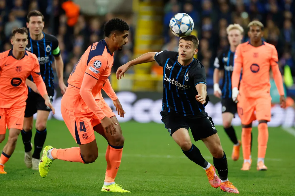Lượt 4 Champions League: Top 4 bứt tốc, Real Madrid và Barcelona đồng loạt sảy chân- Ảnh 2.
