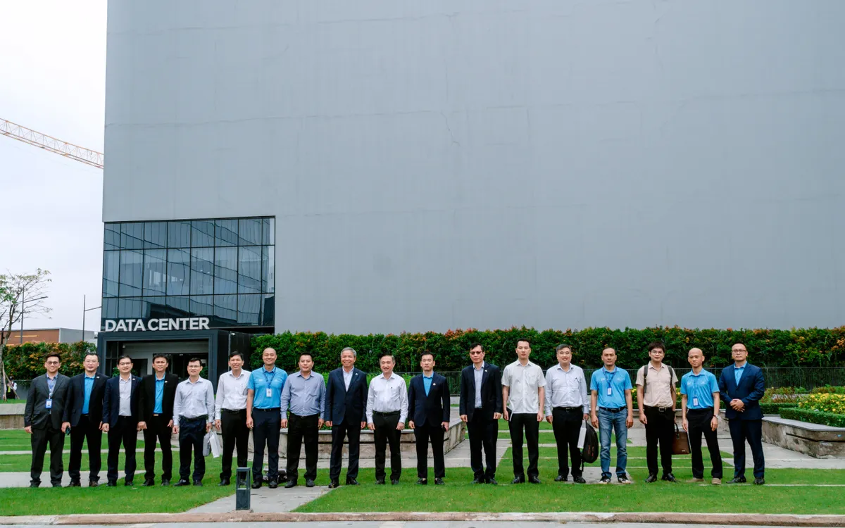 Đoàn công tác Thành ủy TP Hồ Chí Minh thăm và làm việc tại Tổ hợp không gian sáng tạo CMC- CCS Hồ Chí Minh- Khu chế xuất Tân Thuận