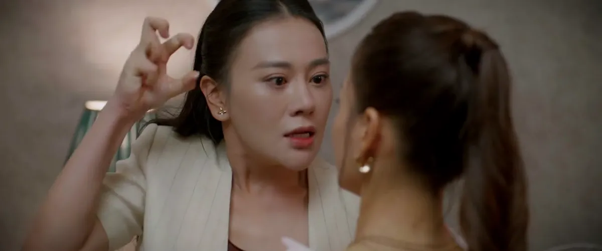 Gió ngang khoảng trời xanh - Tập 39: Mỹ Anh đánh ghen đỉnh cao, 'tiểu tam' ê chề - Ảnh 6.