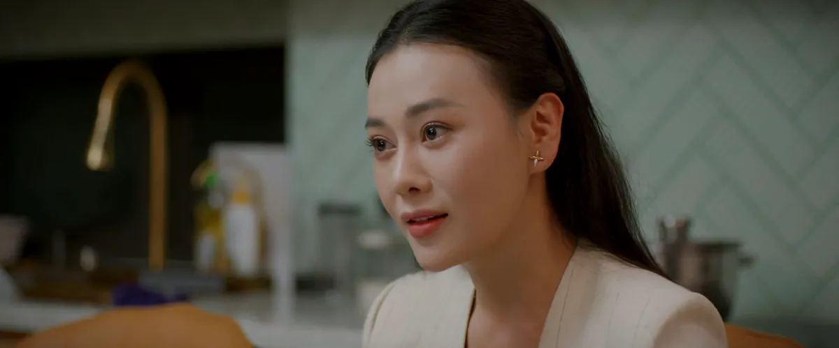 Gió ngang khoảng trời xanh - Tập 39: Mỹ Anh đánh ghen đỉnh cao, 'tiểu tam' ê chề - Ảnh 3.