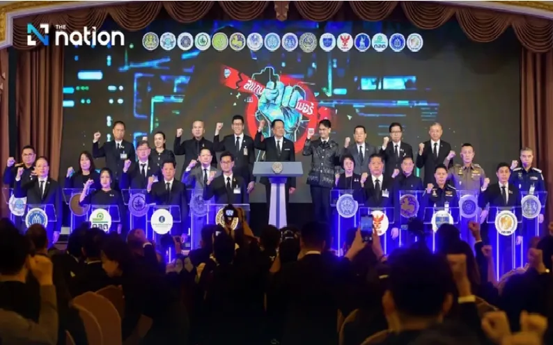 Thủ tướng Thái Lan và đại diện các bộ, ngành, cơ quan tại lễ ký bản ghi nhớ  về chống lừa đảo trực tuyến (Ảnh: Nation Thailand) 