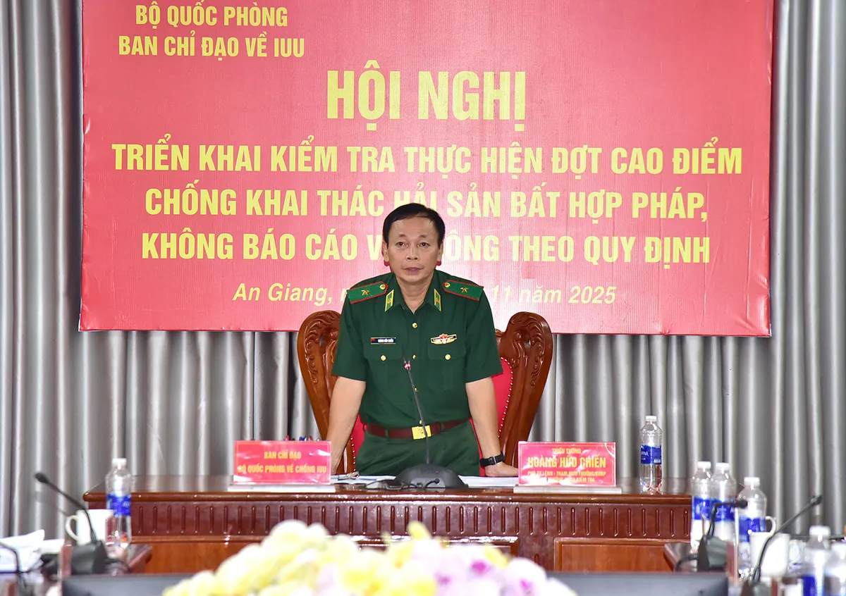 Bộ Tư lệnh Vùng Cảnh sát biển 4 đẩy mạnh chuyển đổi số trong phòng, chống khai thác IUU - Ảnh 1.