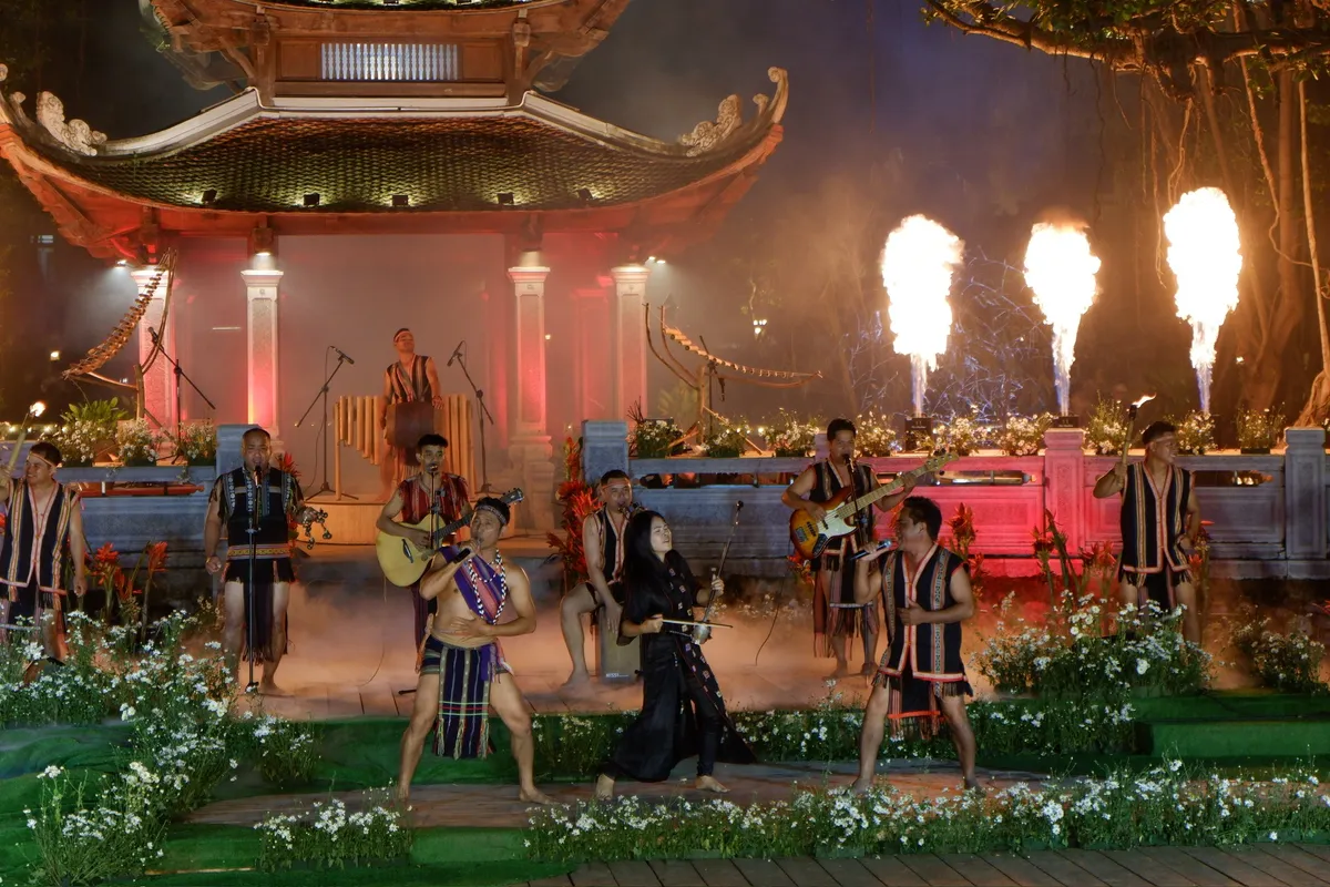 Sông Hồng gọi, đại ngàn reo: Vóc dáng núi rừng giữa lòng Hà Nội - Ảnh 6.