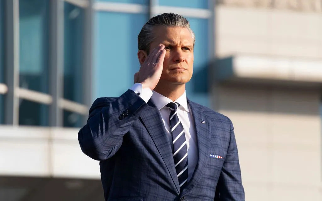 Bộ trưởng Quốc phòng Mỹ Pete Hegseth. (Ảnh: AP)