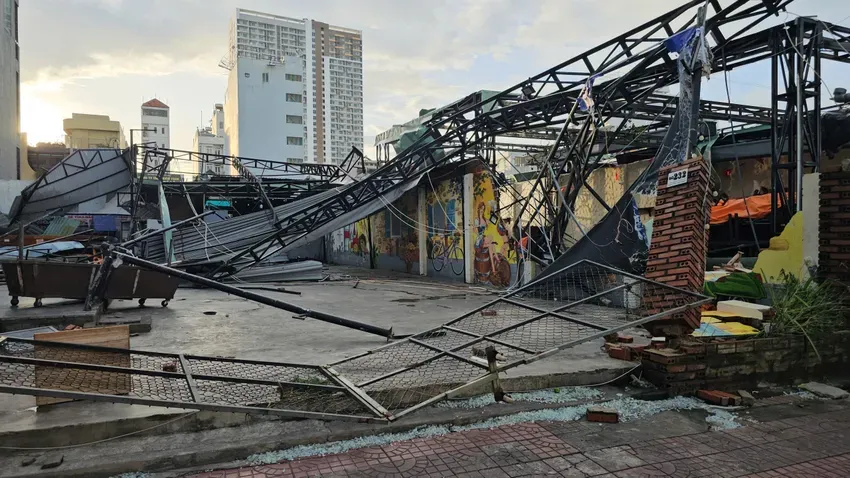 Hỗ trợ khẩn cấp 80 tỷ đồng cho 3 tỉnh khắc phục hậu quả bão số 13 - Ảnh 1.