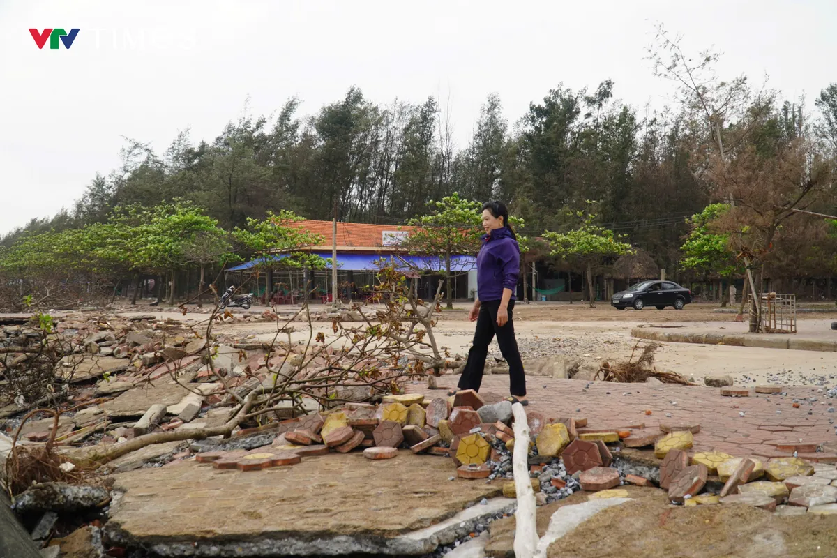 Ninh Bình: Bờ kè tiền tỷ tan hoang sau mưa bão - Ảnh 5.